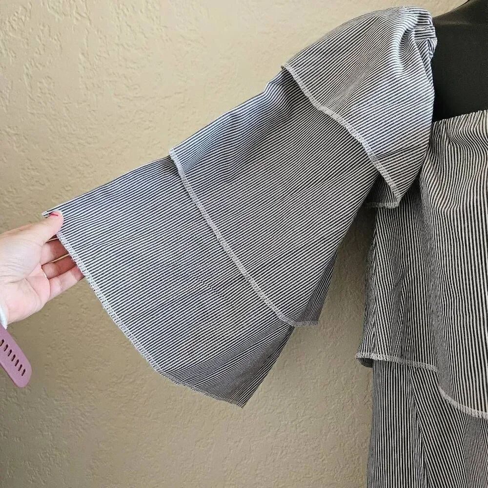 Walter Baker Steph Ruffle Sleeve Blouse - Picture 4 of 9